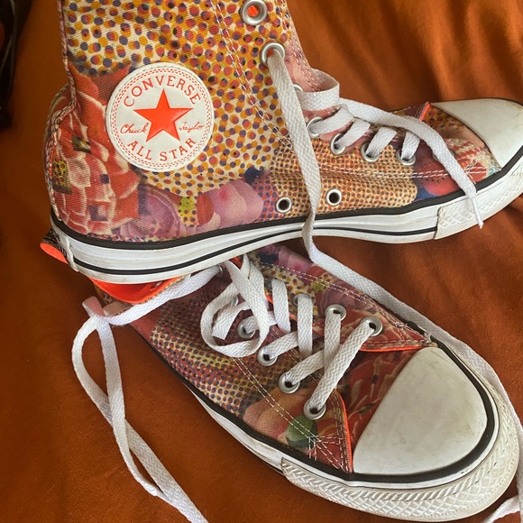 Limited Edition Converse - Picture 2 of 2